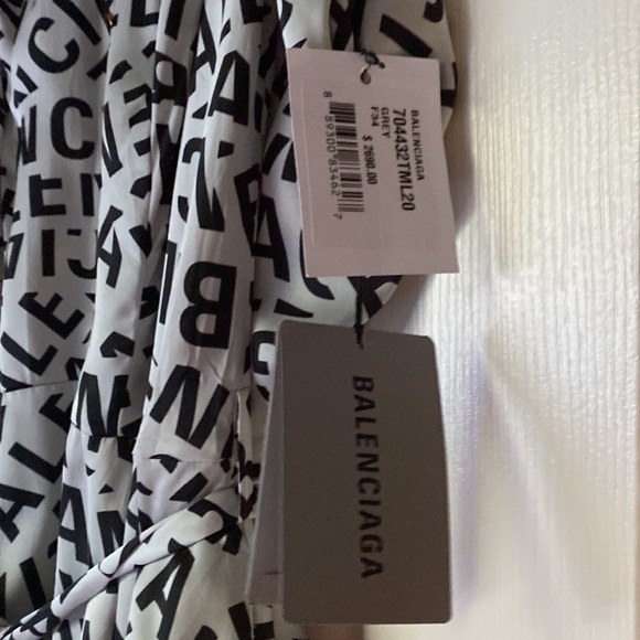 Balenciaga Logo dress - Picture 8 of 16